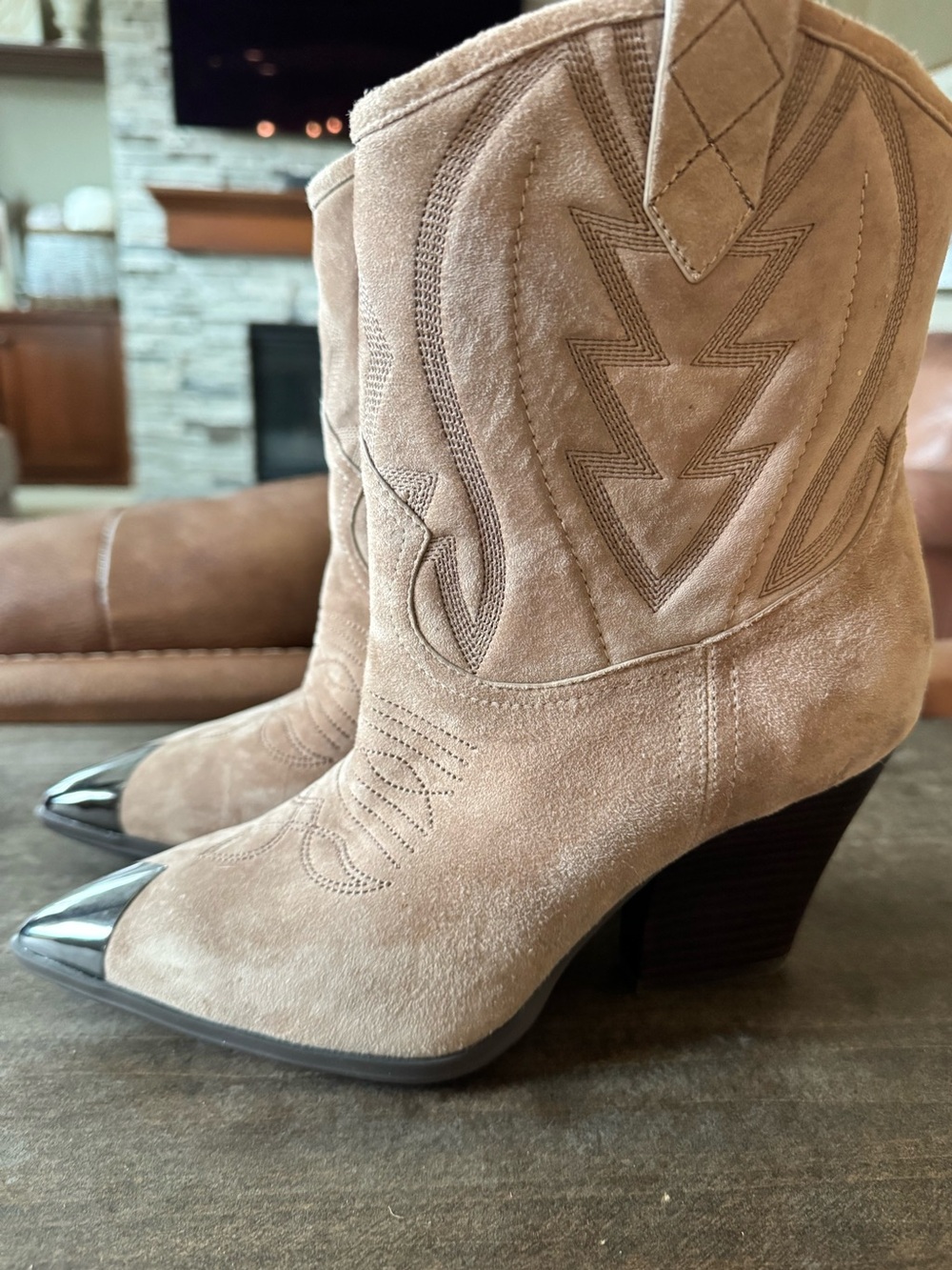 Lola Cruz western booties - new!